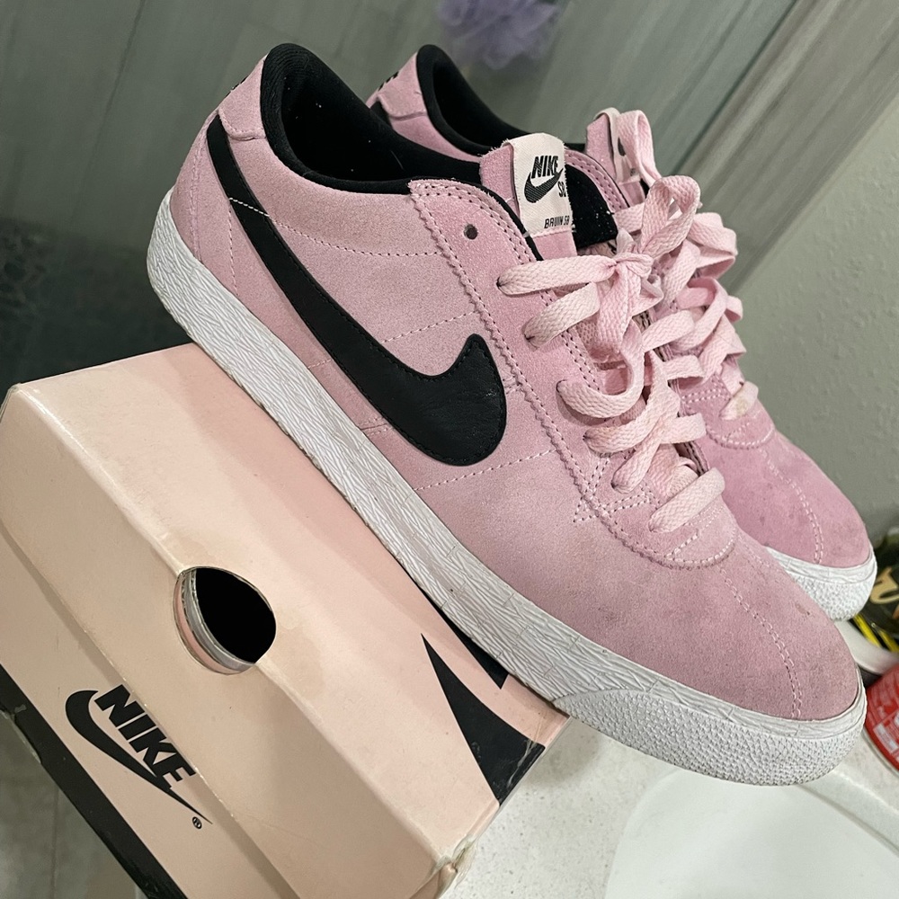 Nike Sb Pink Motel